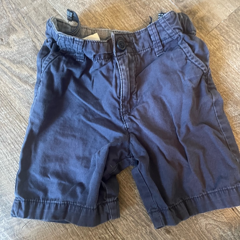 Navy blue Oshkosh 4t shorts